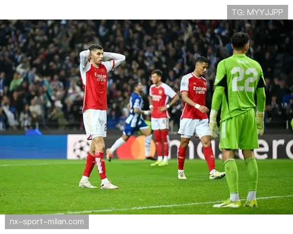 接管禁区莱万撕破后防，本赛季较上季射门更准